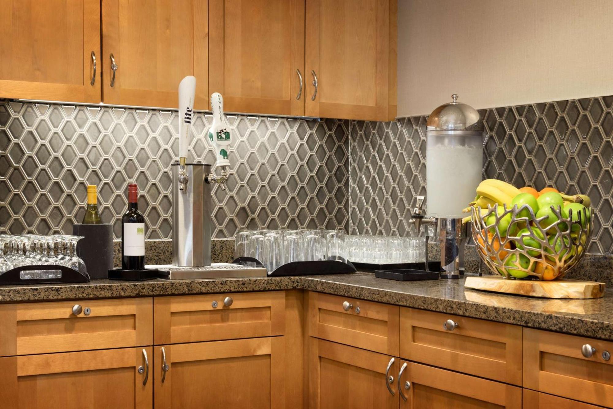 Homewood Suites By Hilton Madison West Bagian luar foto